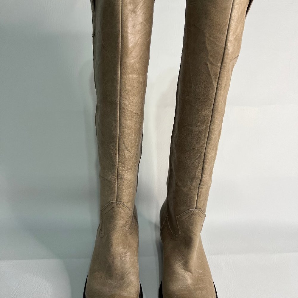 Gianni Bini Tan/Beige Leather Boots